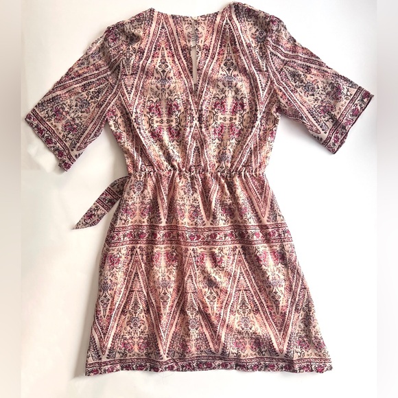 ✨NWT✨ Suzanne Betro Floral Boho Lined Dress with Front Accent Tie Size M - Picture 13 of 14